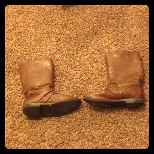 Brown boots